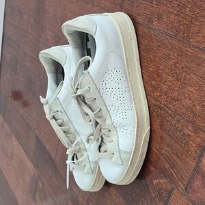 P448 White sneaker Size 37